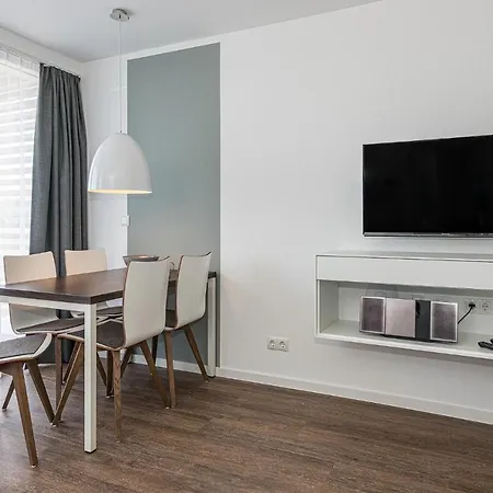 Deichhaeuser Anna Kueste Deichhaeuser Anna Kueste 8-33 *